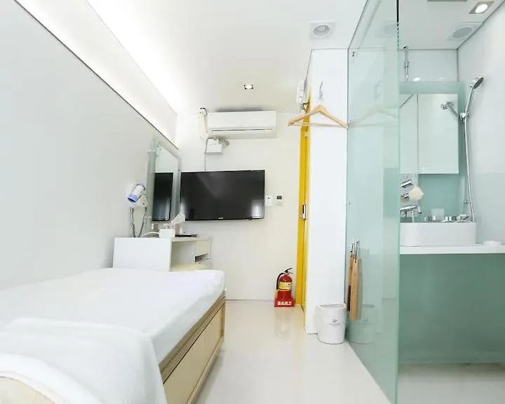 Lookhome Guesthouse Myeongdong Seul