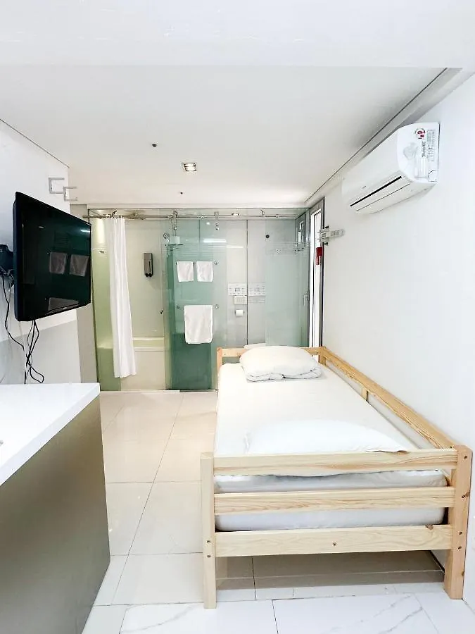 Lookhome Guesthouse Myeongdong Seul 0*,  Corea del Sud